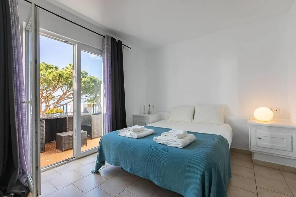 Dona Lola Seafront Duplex Apartment Sitio de Calahonda
