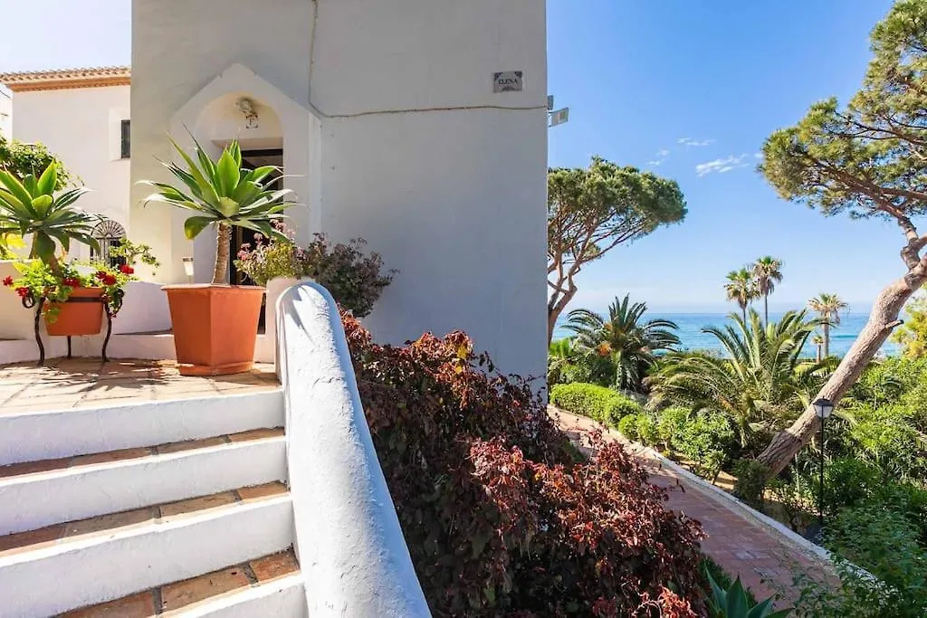 Dona Lola Seafront Duplex Apartment Sitio de Calahonda