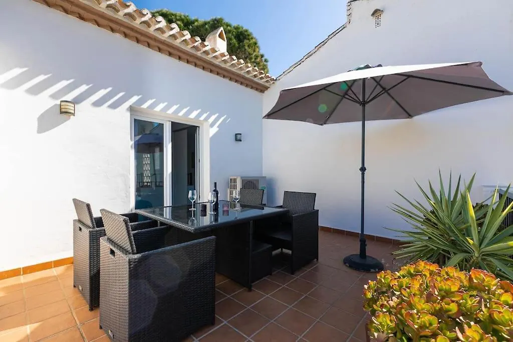 Dona Lola Seafront Duplex Apartment Sitio de Calahonda